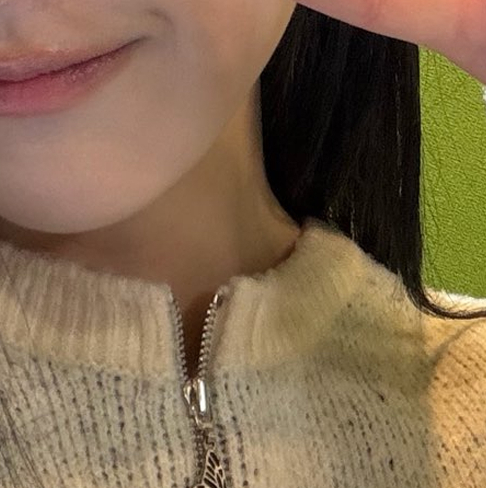 Latest photo of HyunJin (Loossemble)