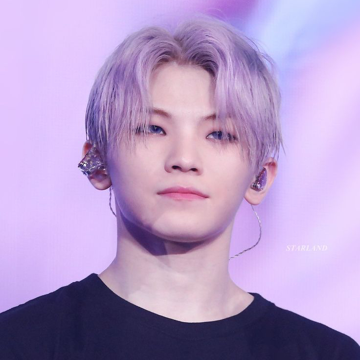 Woozi (SEVENTEEN)的最新照片