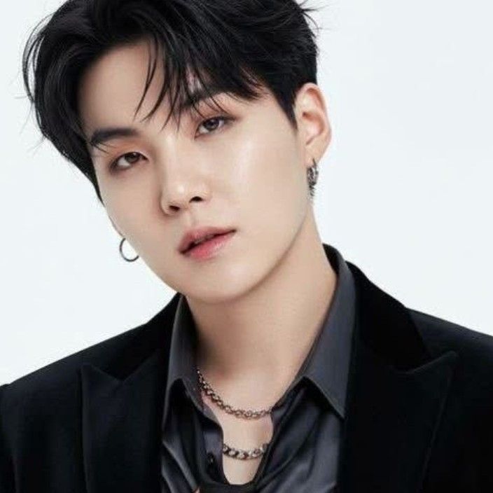 Behind-the-scenes cut of SUGA (BTS)