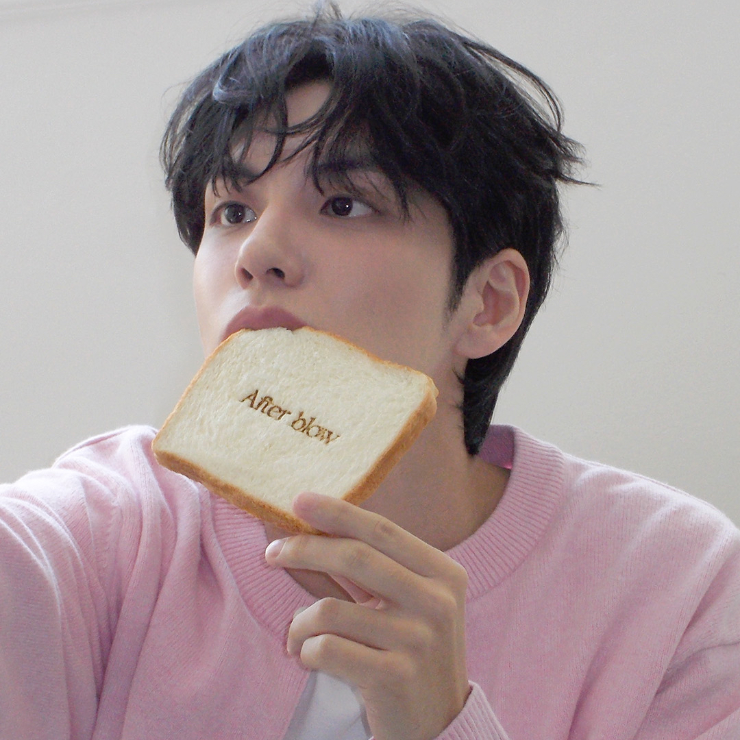 Potret di balik layar Wonpil (DAY6)