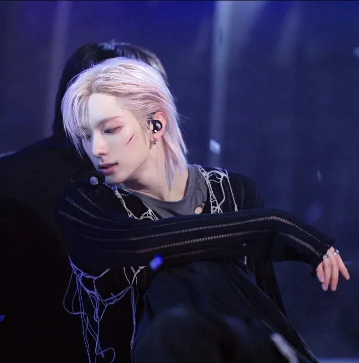 Recent activity shot of Sungho (BOYNEXTDOOR)