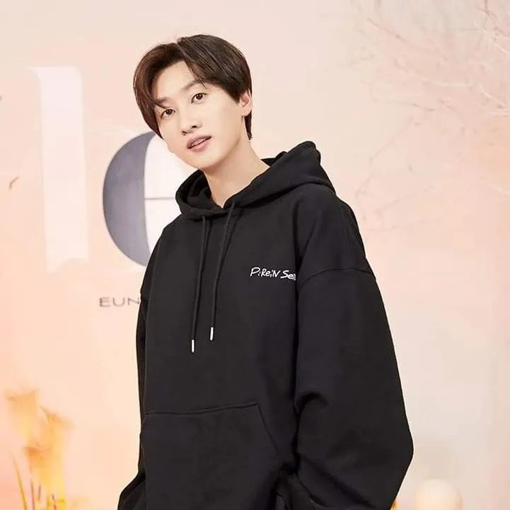 Behind-the-scenes cut of Eunhyuk (Super Junior)