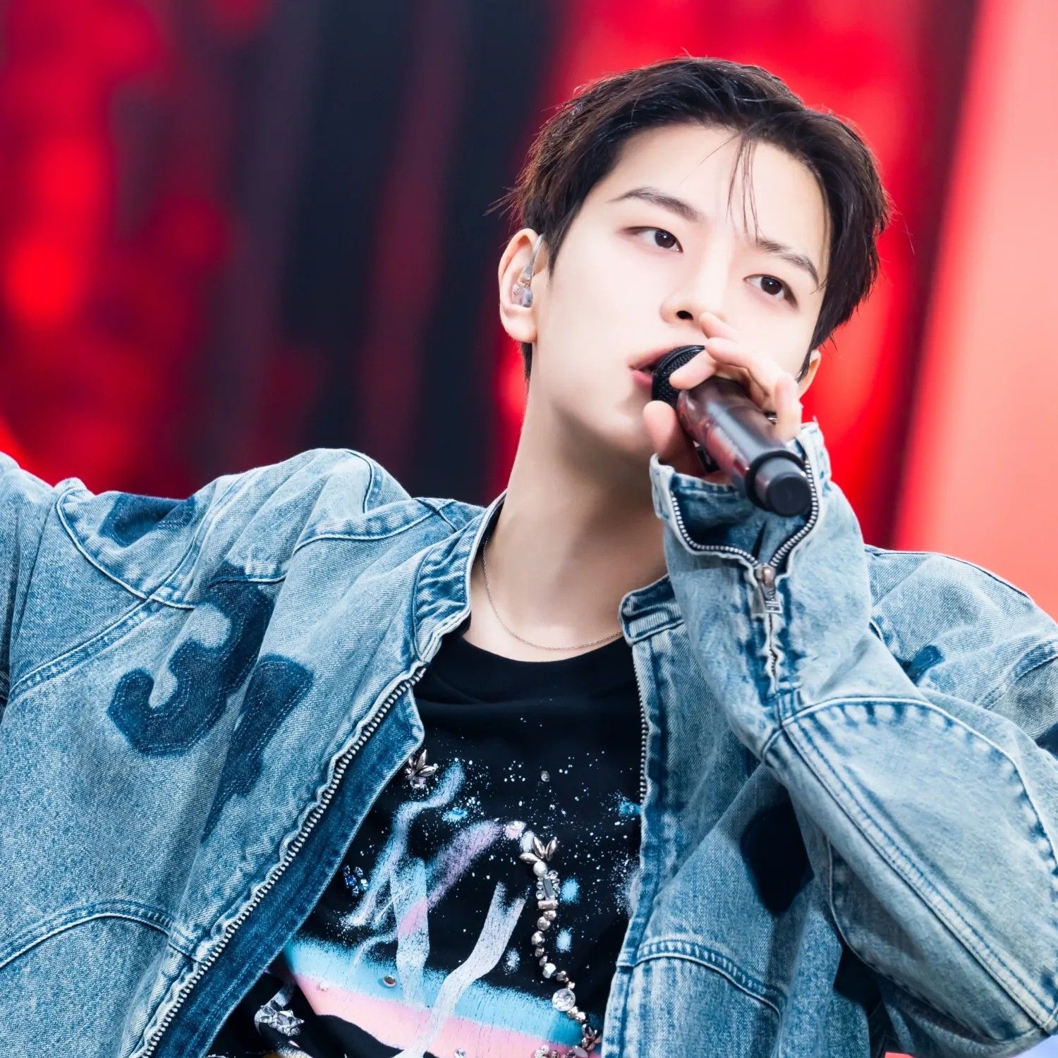 Latest photo of Seungmin (Stray Kids)