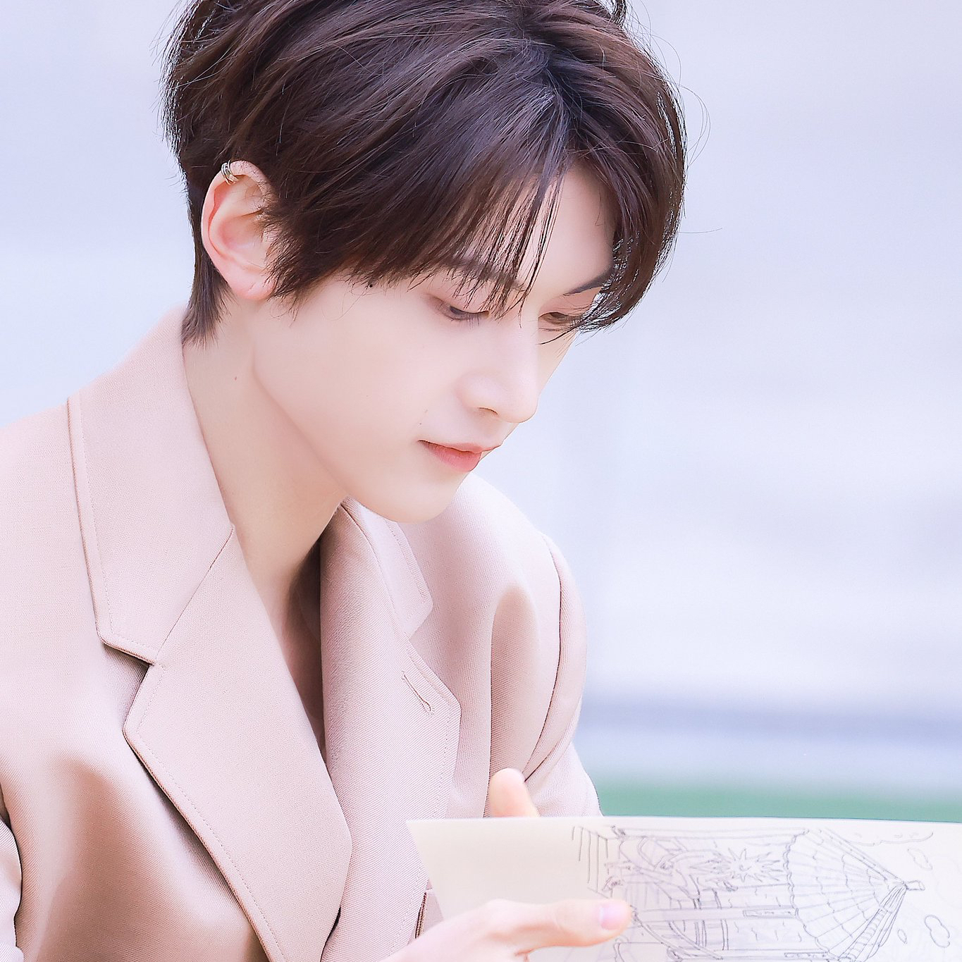 Behind-the-scenes cut of Seok Matthew (ZEROBASEONE)