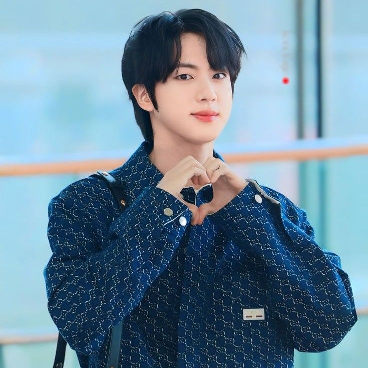 ジン (BTS)の最新写真