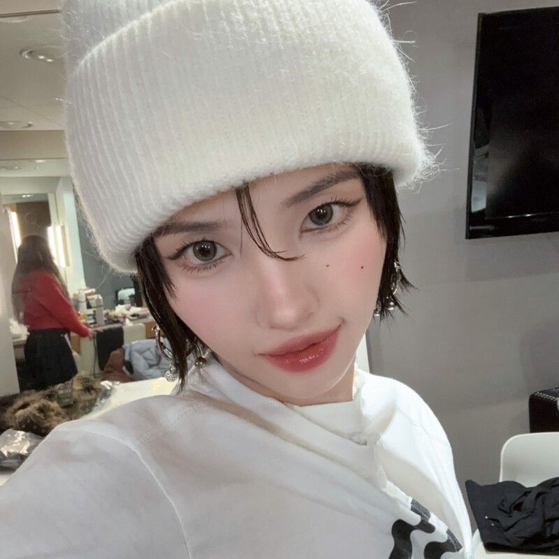 Potret di balik layar Soyeon (i-dle)