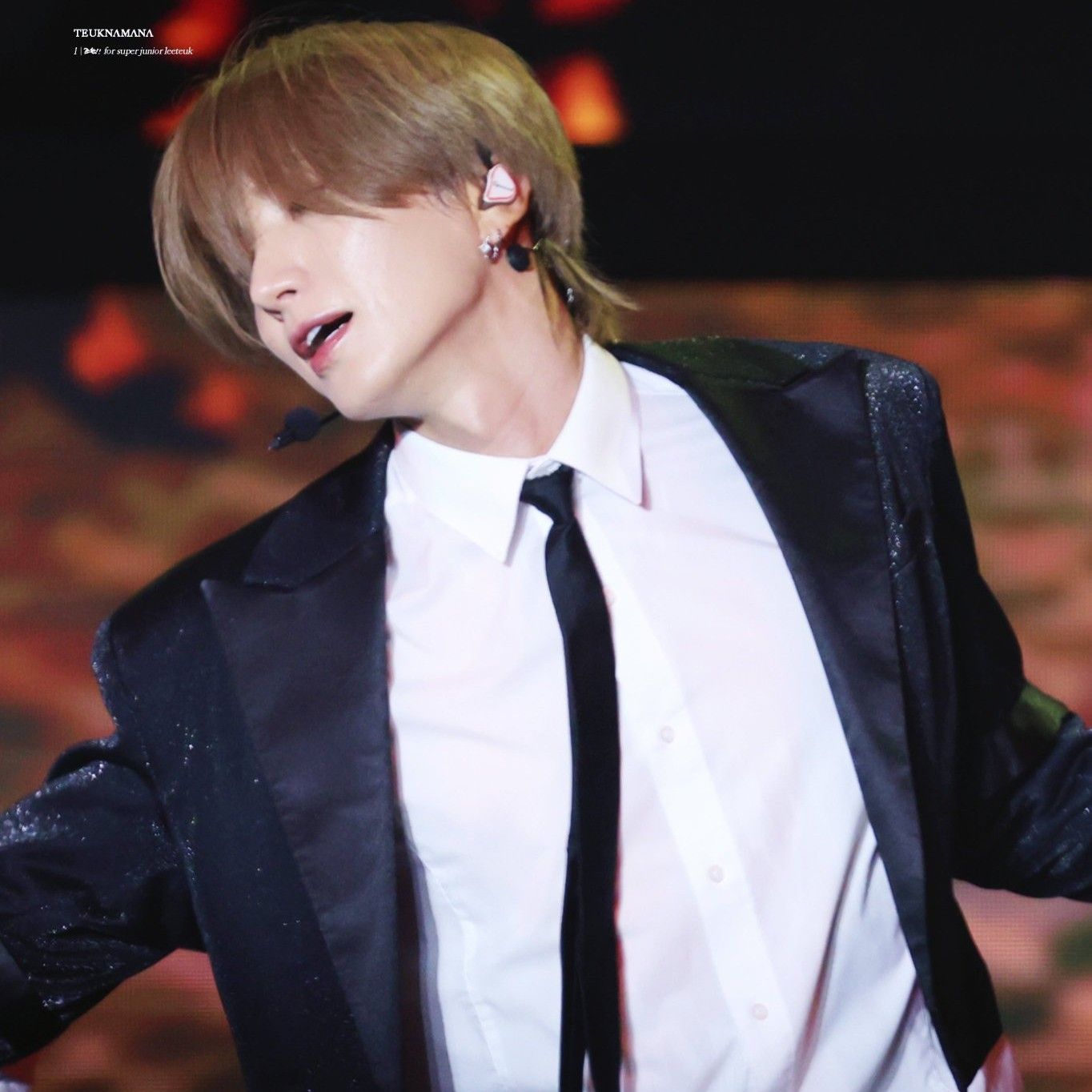 Recent activity shot of Leeteuk (Super Junior)