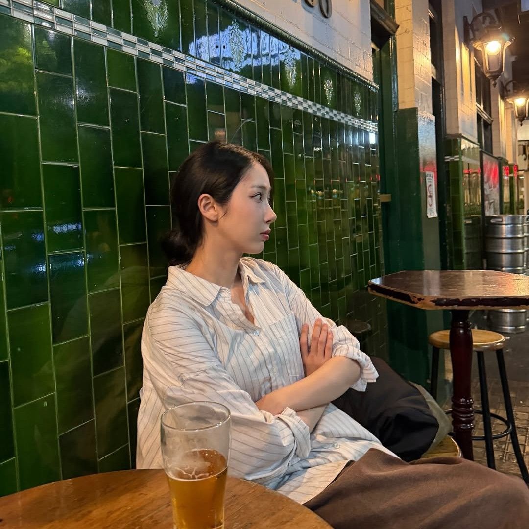 Behind-the-scenes cut of VIVIZ