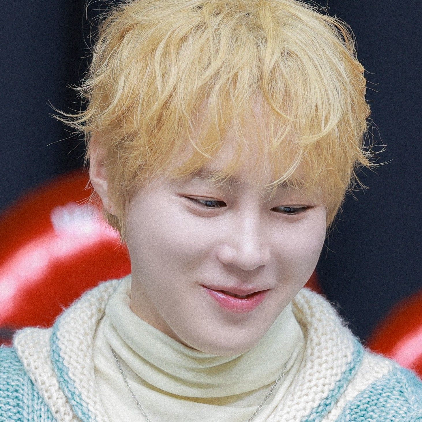 하성운의 비하인드 컷