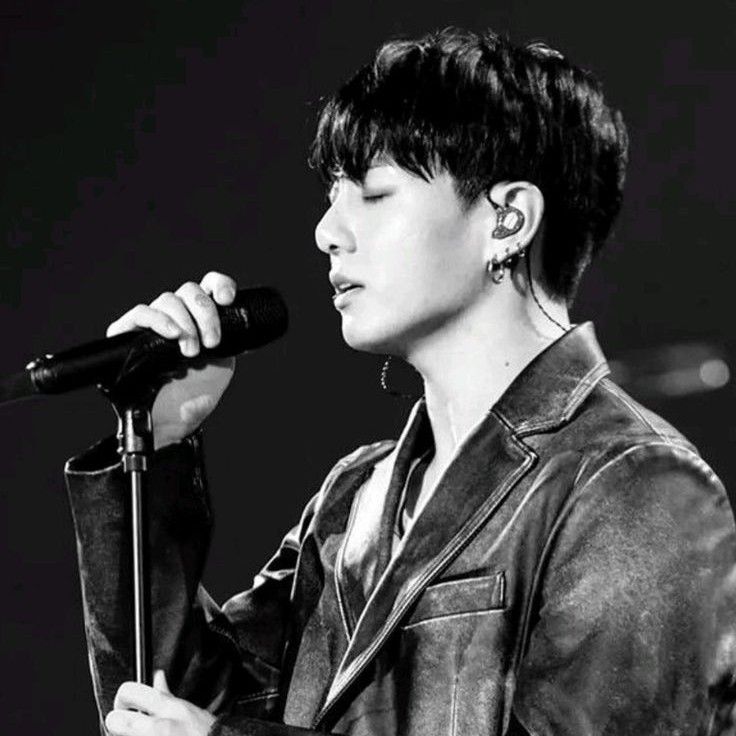 Momen yang diabadikan oleh penggemar Jungkook (BTS)