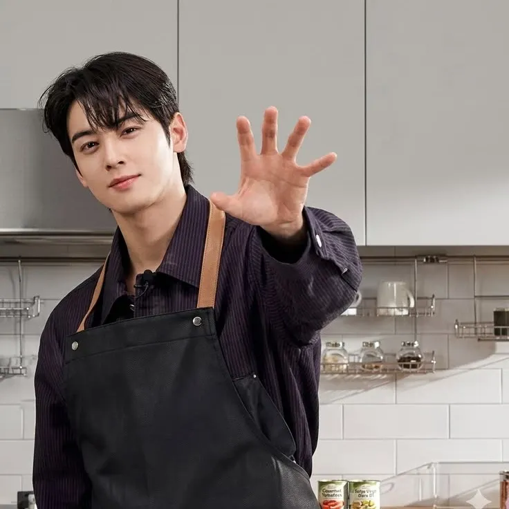 Recent activity shot of Eunwoo (ASTRO)