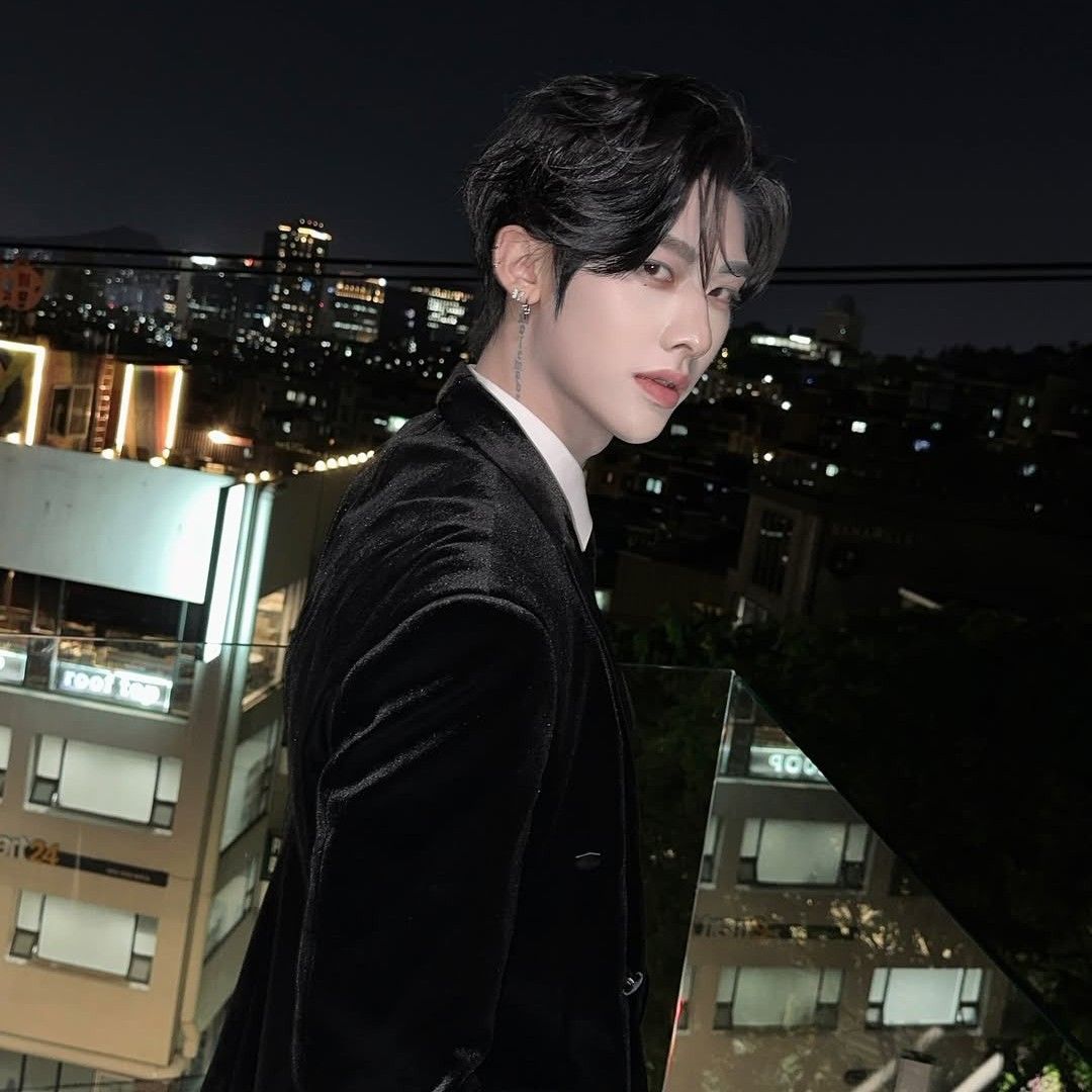 A moment captured by Ricky (ZEROBASEONE)'s fan