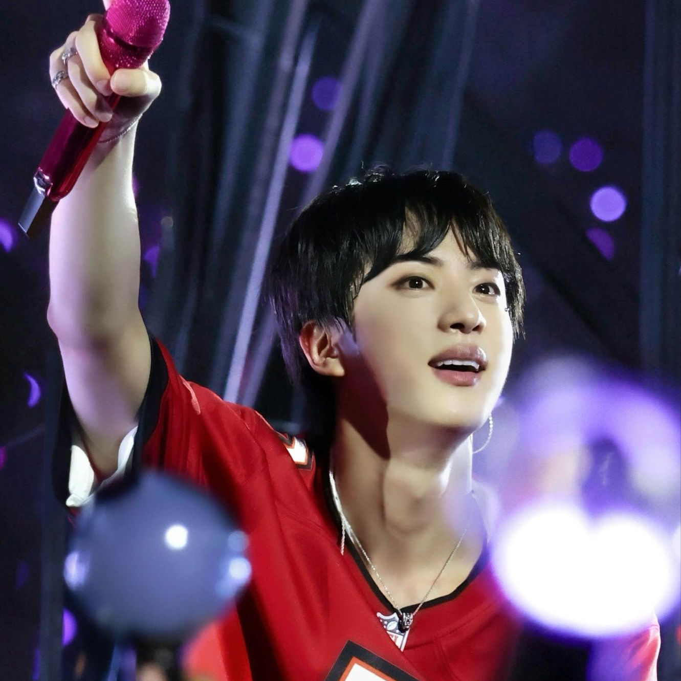 진 (방탄소년단)의 최신 사진