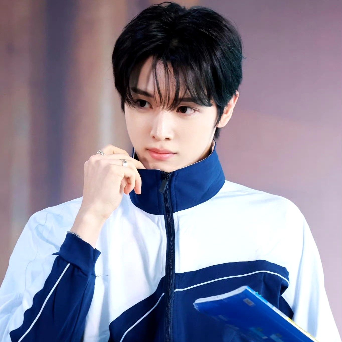 Recent activity shot of Sungchan (RIIZE)