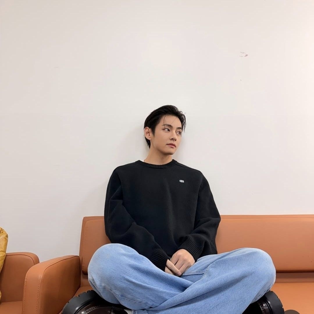 V (防弹少年团)的最新活动照片