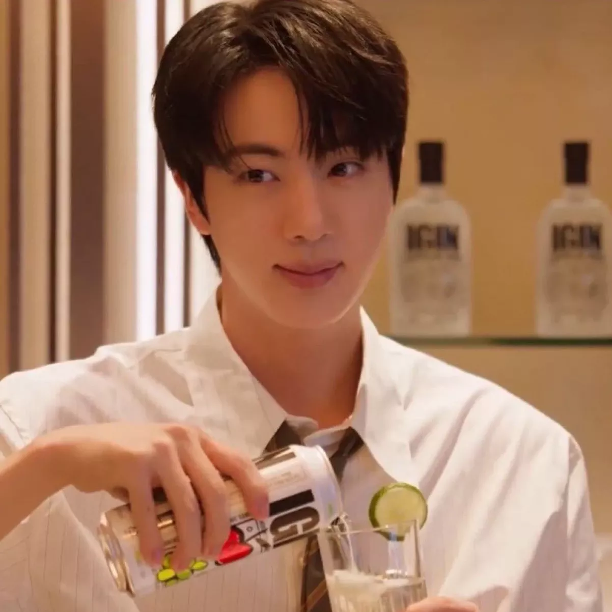 진 (방탄소년단) 최근 활동샷