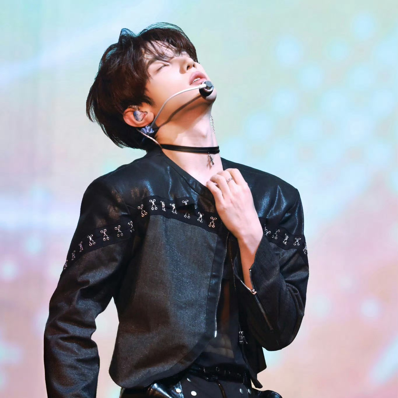 Behind-the-scenes cut of Zhang Hao