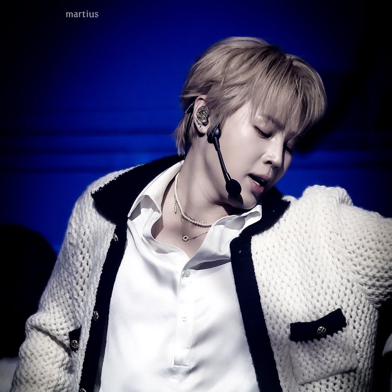 Behind-the-scenes cut of Ha Sungwoon