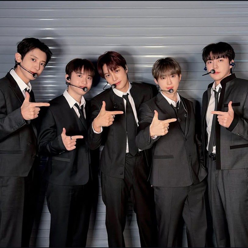 Latest photo of EXO