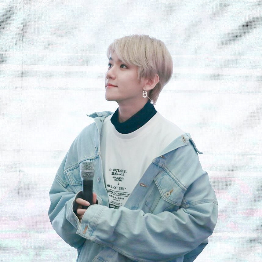 Foto aktivitas terbaru Baekhyun (EXO)