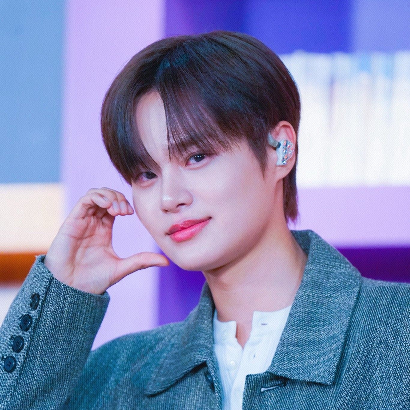 이대휘 (AB6IX)의 최신 사진