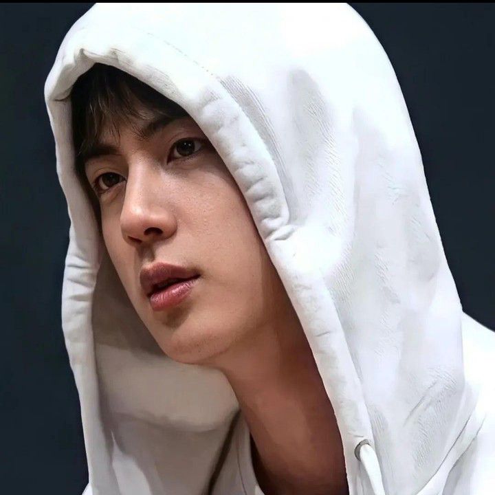 Foto aktivitas terbaru Jin (BTS)