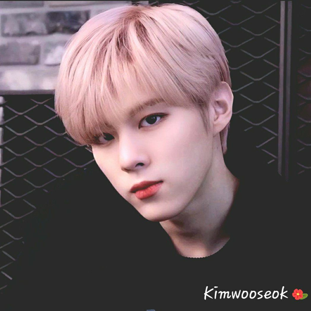 Recent activity shot of Kim Wooseok