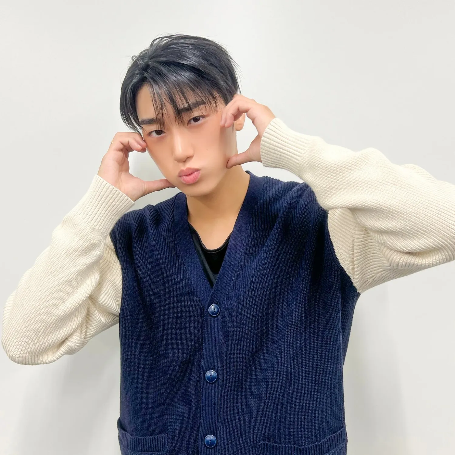 에이티즈의 비하인드 컷
