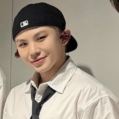 A moment captured by Woozi (SEVENTEEN)'s fan