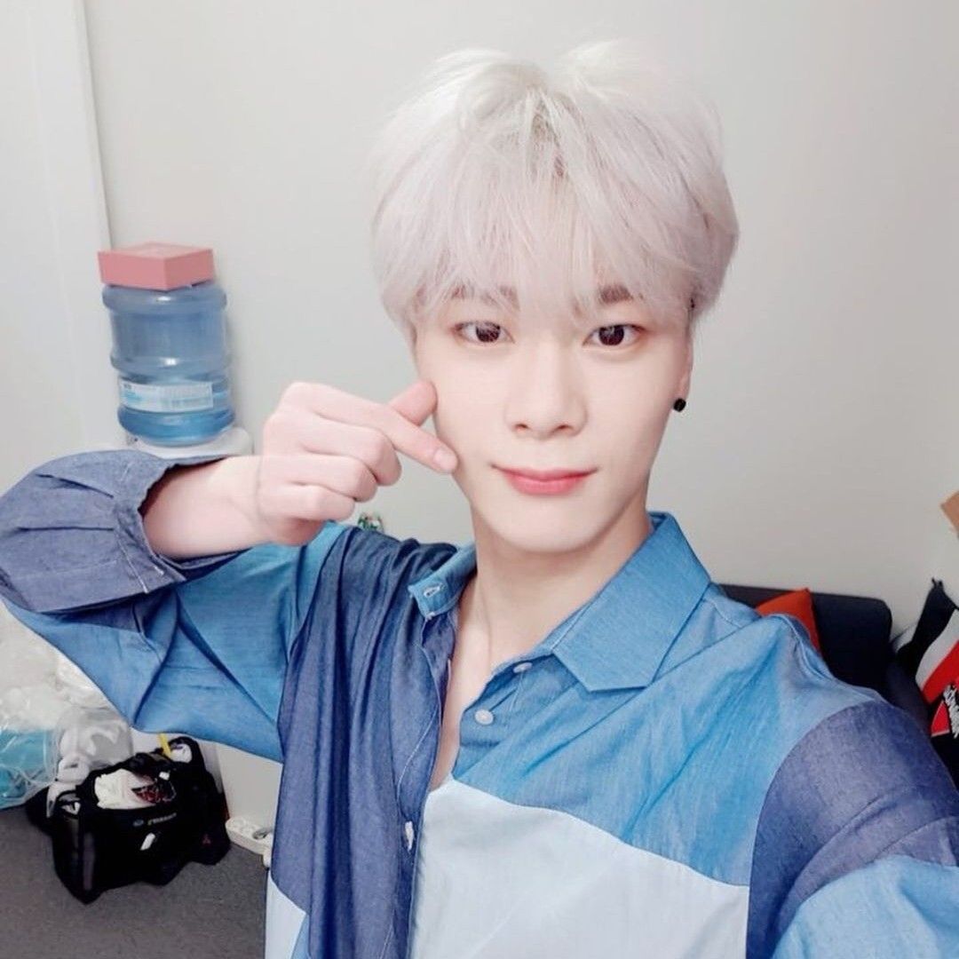 Latest photo of Moonbin (ASTRO)