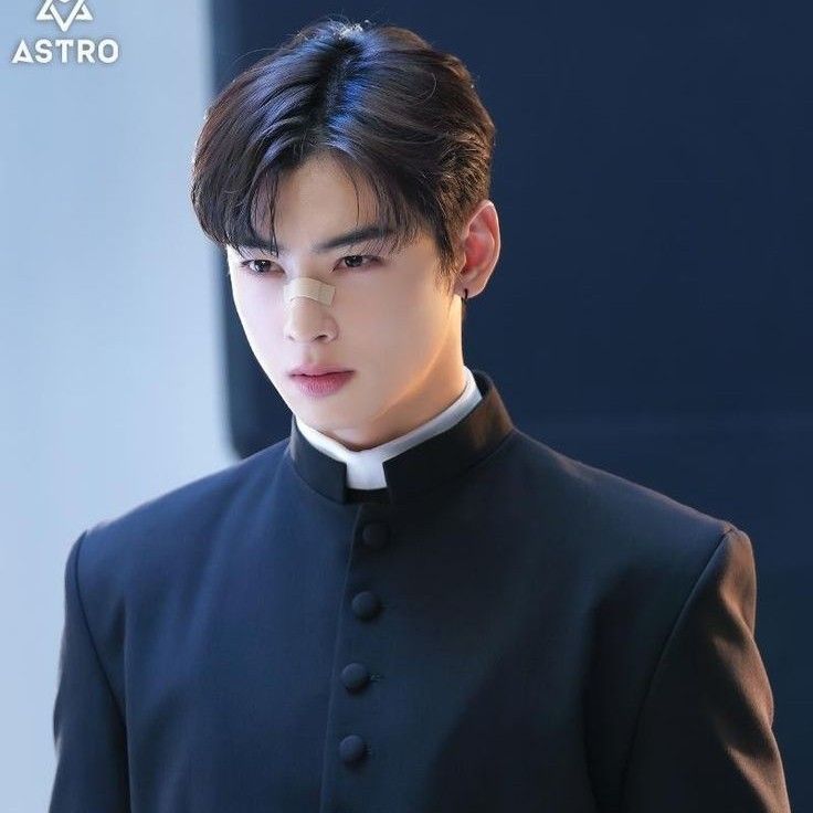 A moment captured by Eunwoo (ASTRO)'s fan