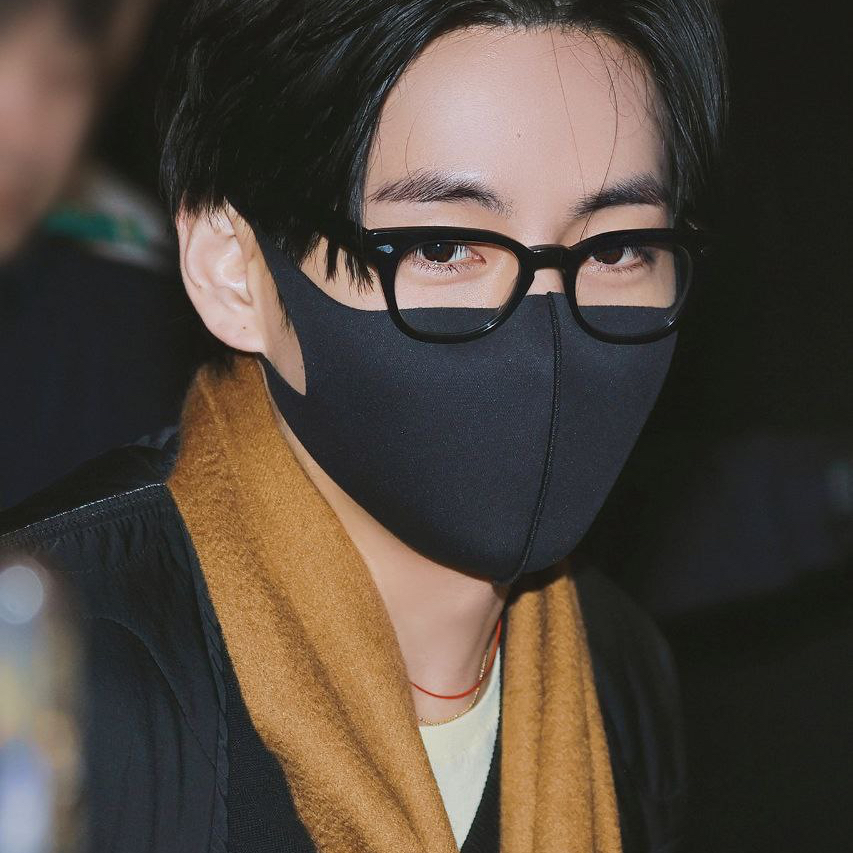 Latest photo of V (BTS)
