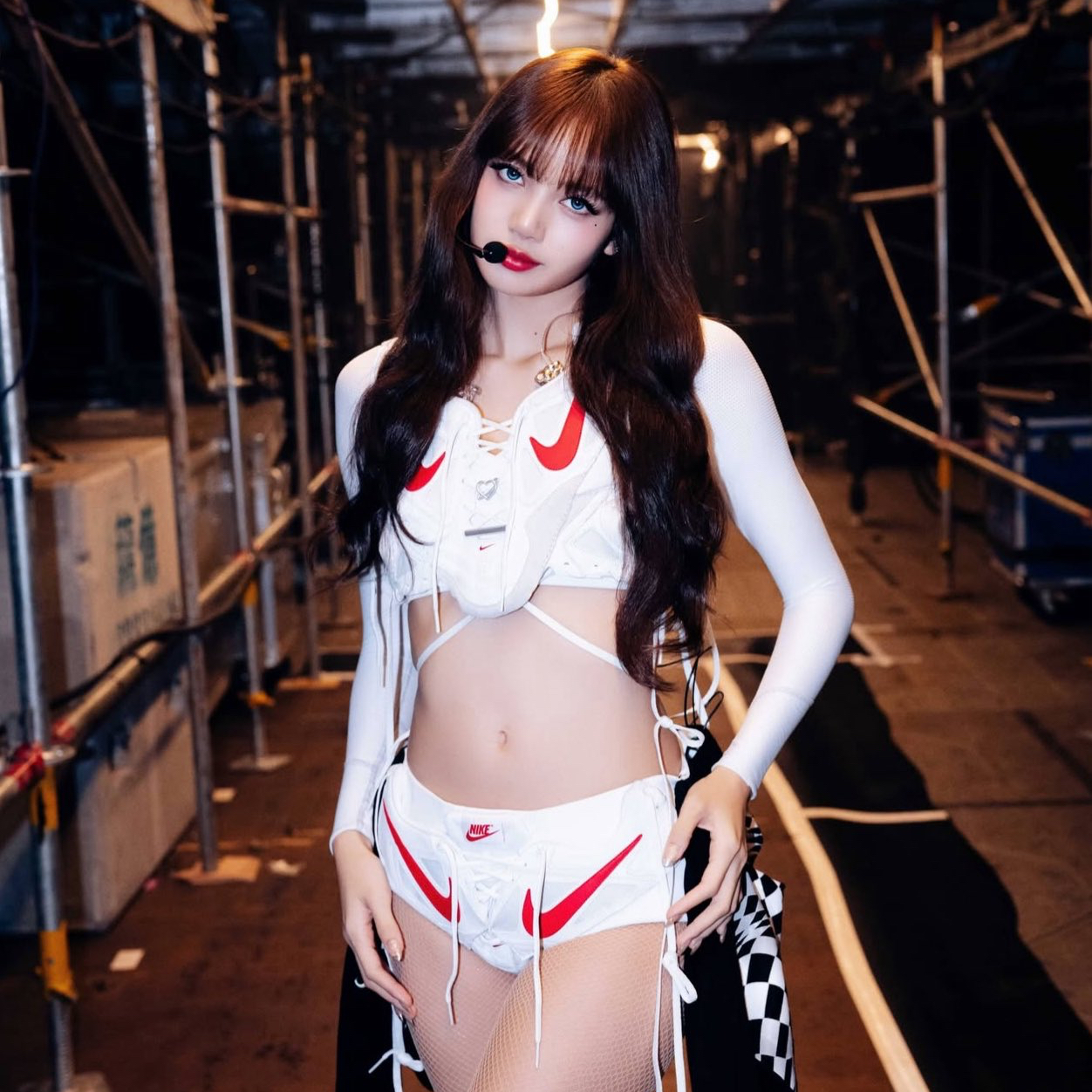 Foto aktivitas terbaru Lisa (BLACKPINK)