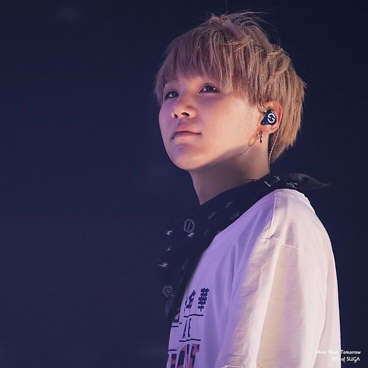 SUGA (BTS)の舞台裏ショット