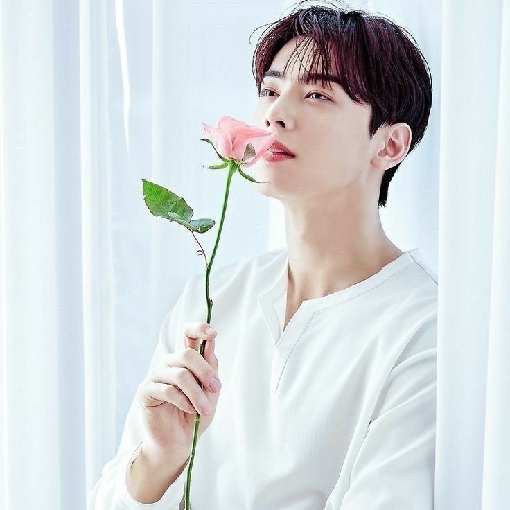 Recent activity shot of Eunwoo (ASTRO)