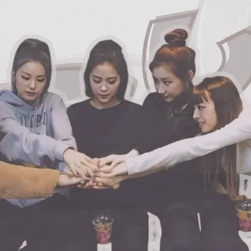 Behind-the-scenes cut of ITZY