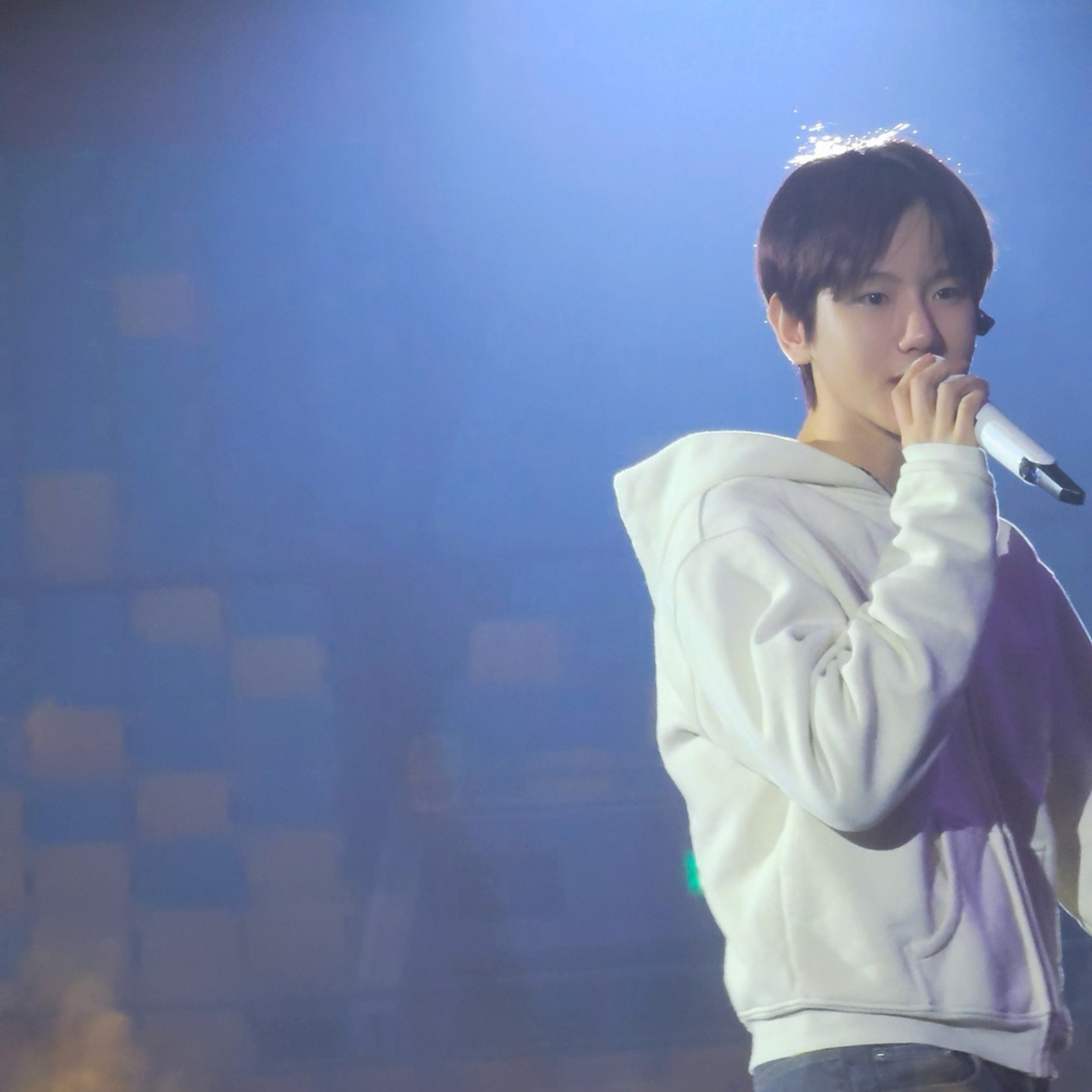 백현 (EXO)의 비하인드 컷