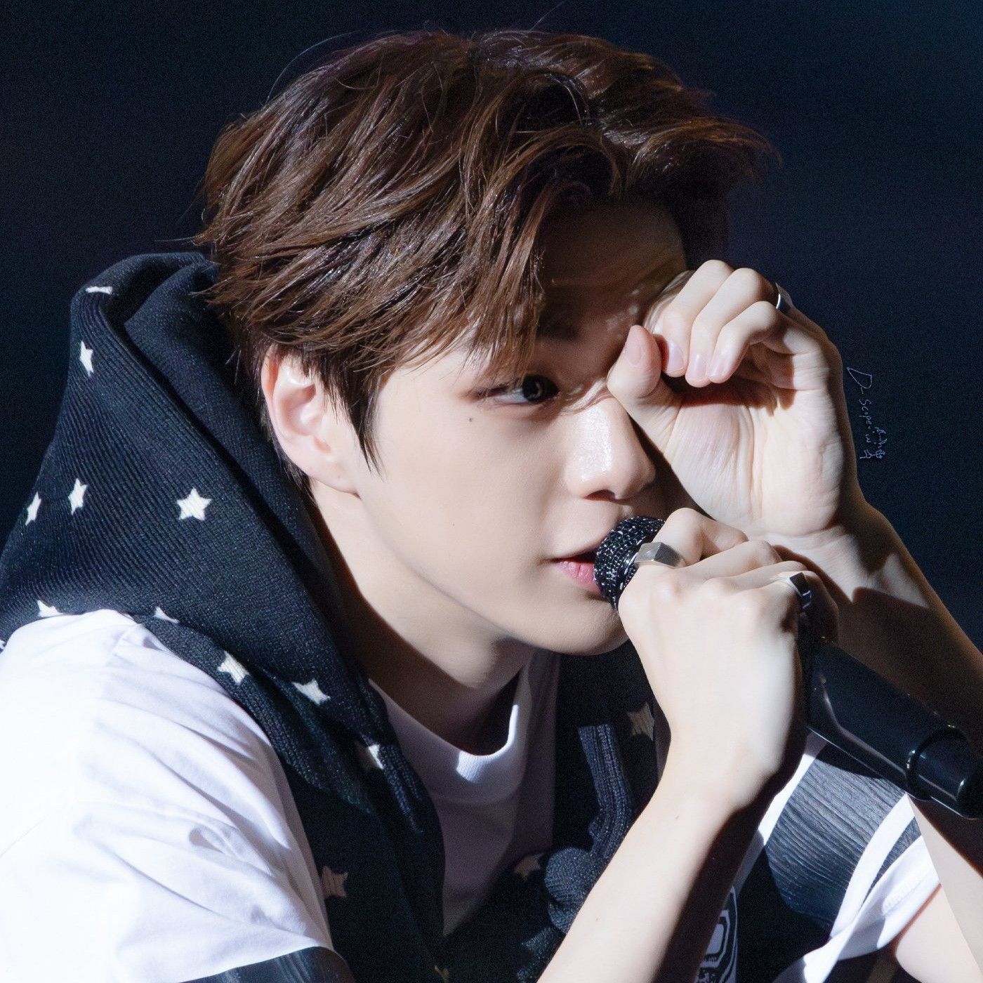 강다니엘의 최신 사진