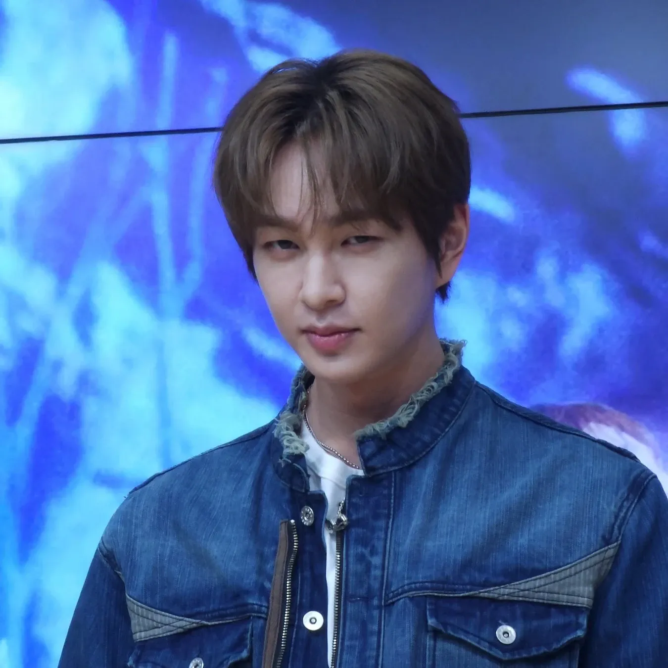 Recent activity shot of Onew (SHINee)