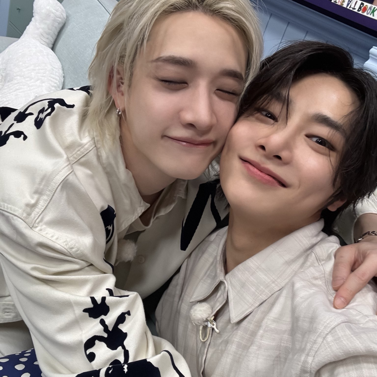 Stray Kids의 비하인드 컷