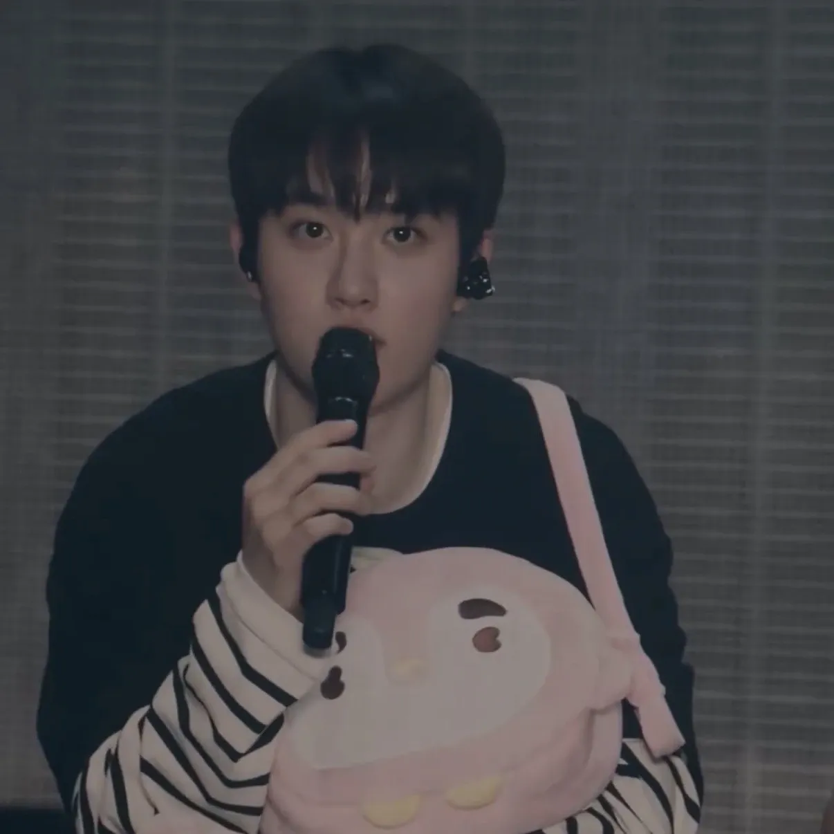 디오 (EXO)의 비하인드 컷