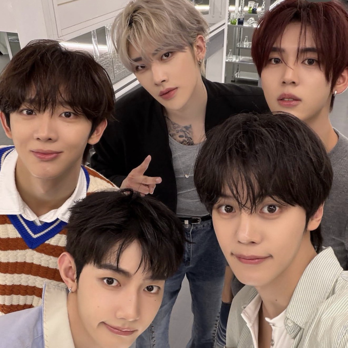 Hot post catching attention from 앤더블's fandom
