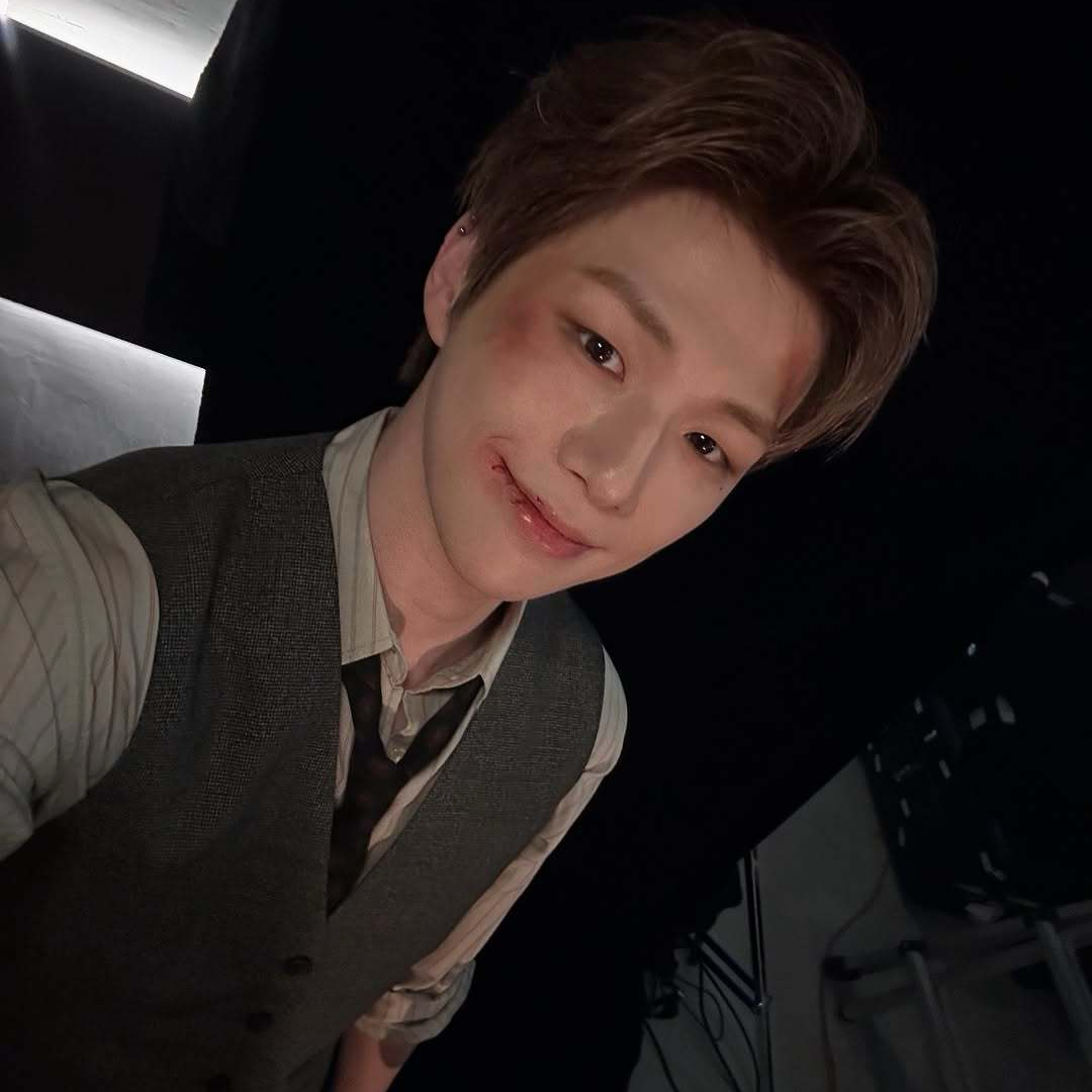 강다니엘의 비하인드 컷