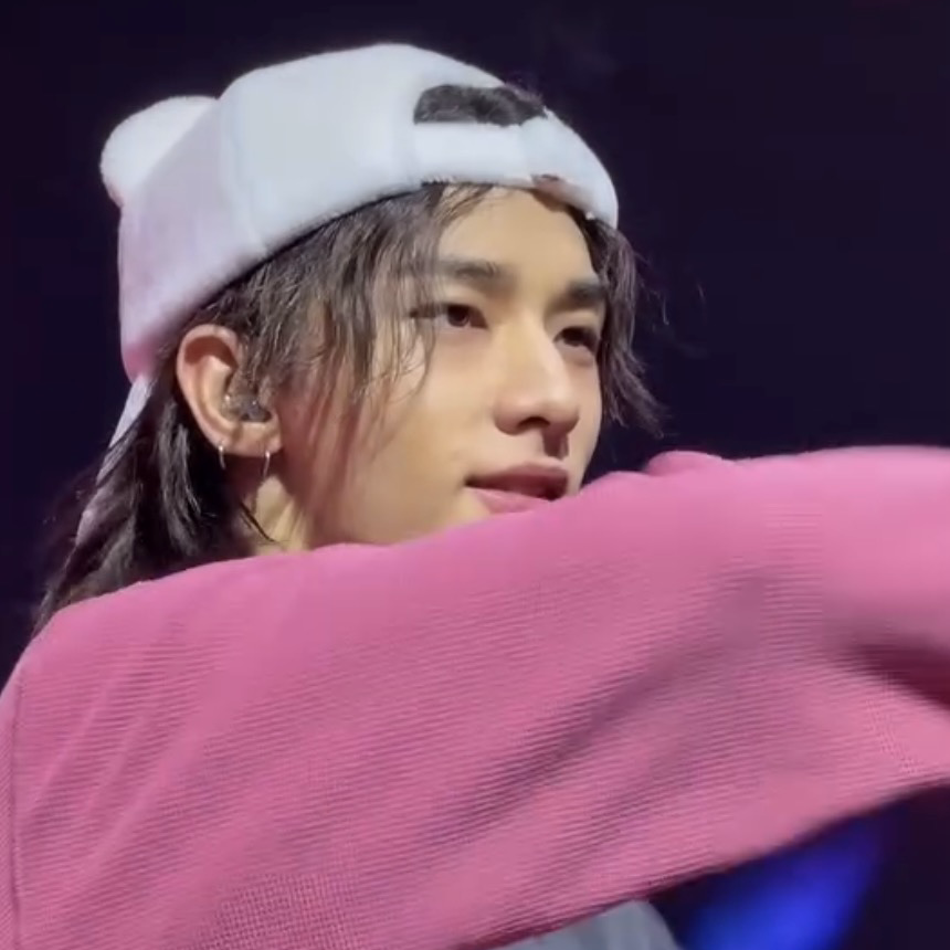 Latest photo of Hyunjin (Stray Kids)