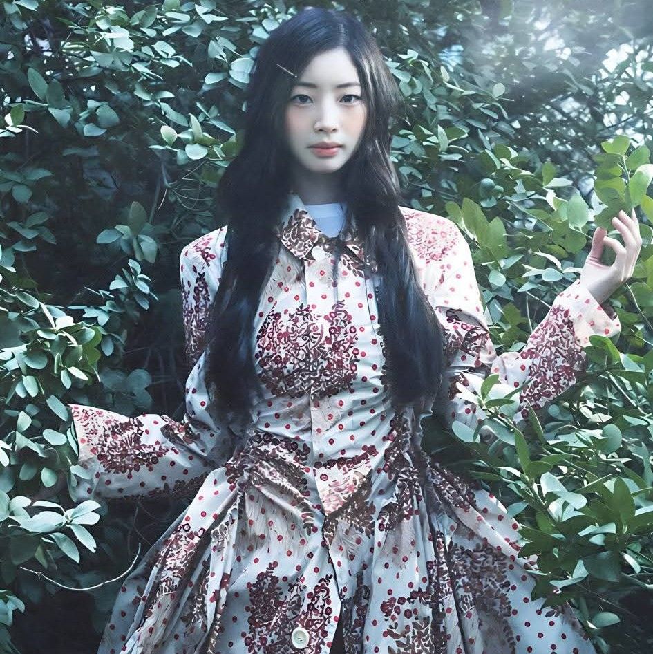 Foto aktivitas terbaru Dahyun (TWICE)