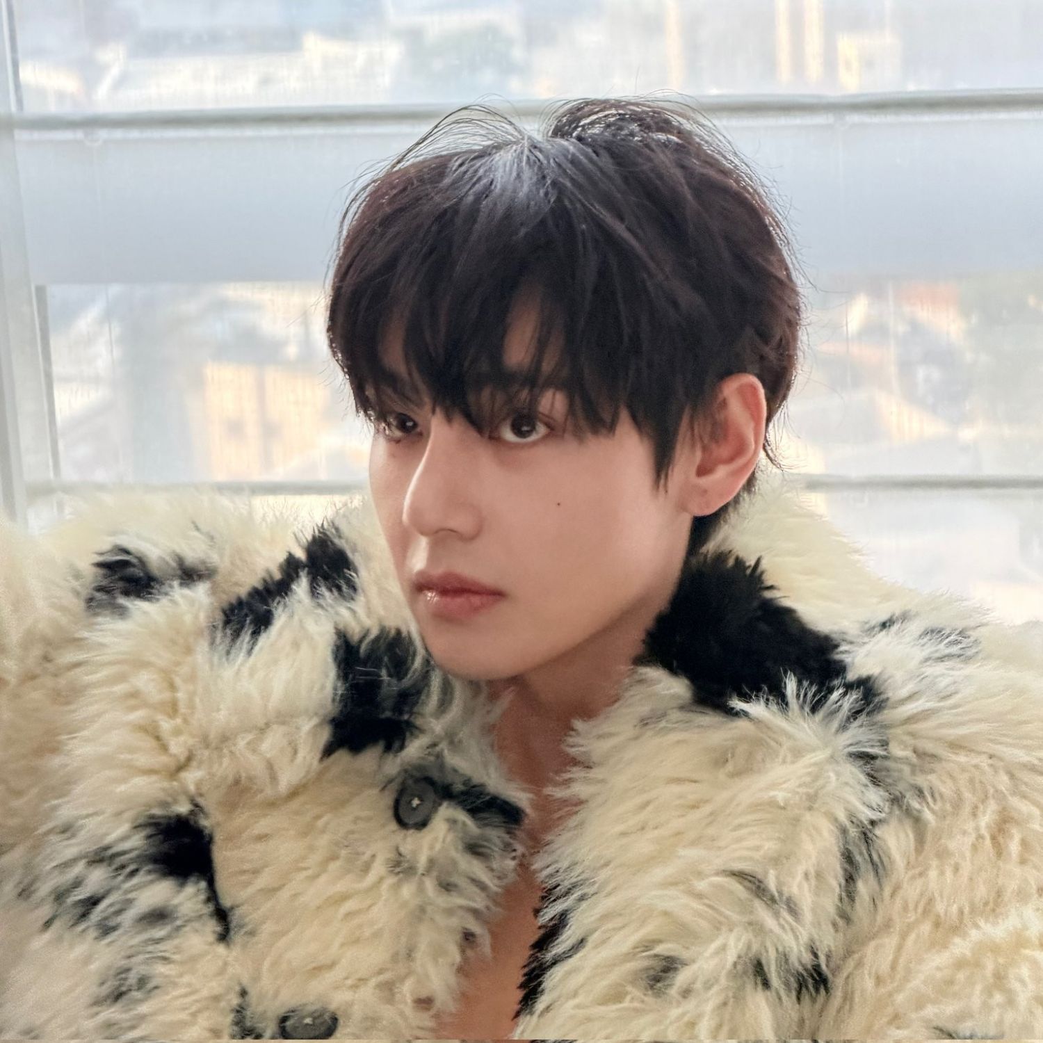 Recent activity shot of V (BTS)