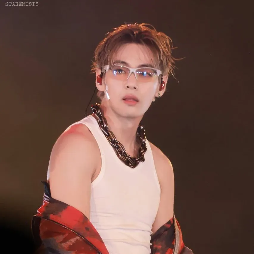 V (BTS)の最新写真