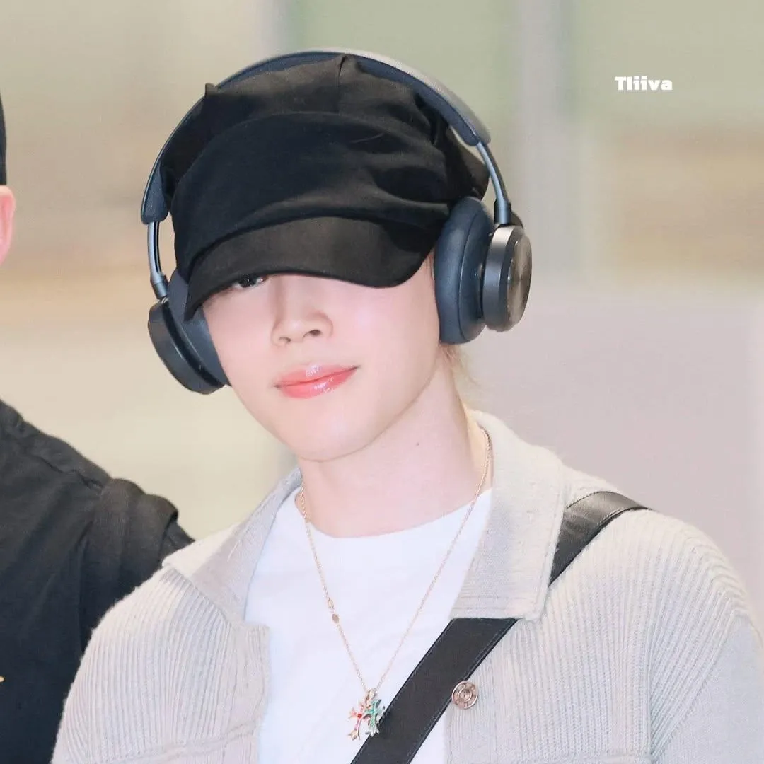 Foto aktivitas terbaru Jimin (BTS)