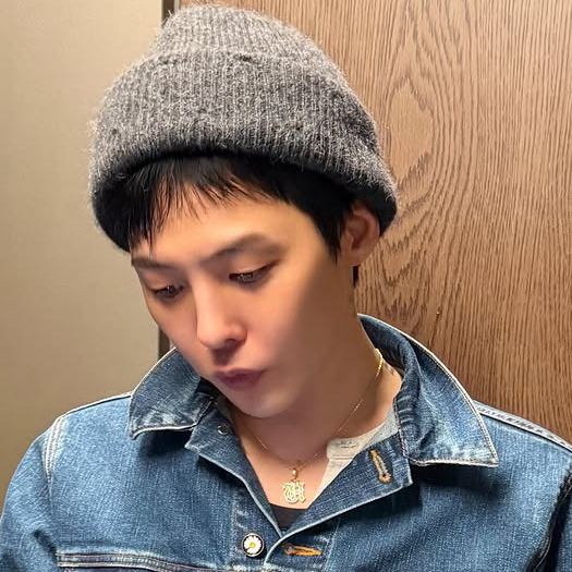 Recent activity shot of G-DRAGON (BIGBANG)