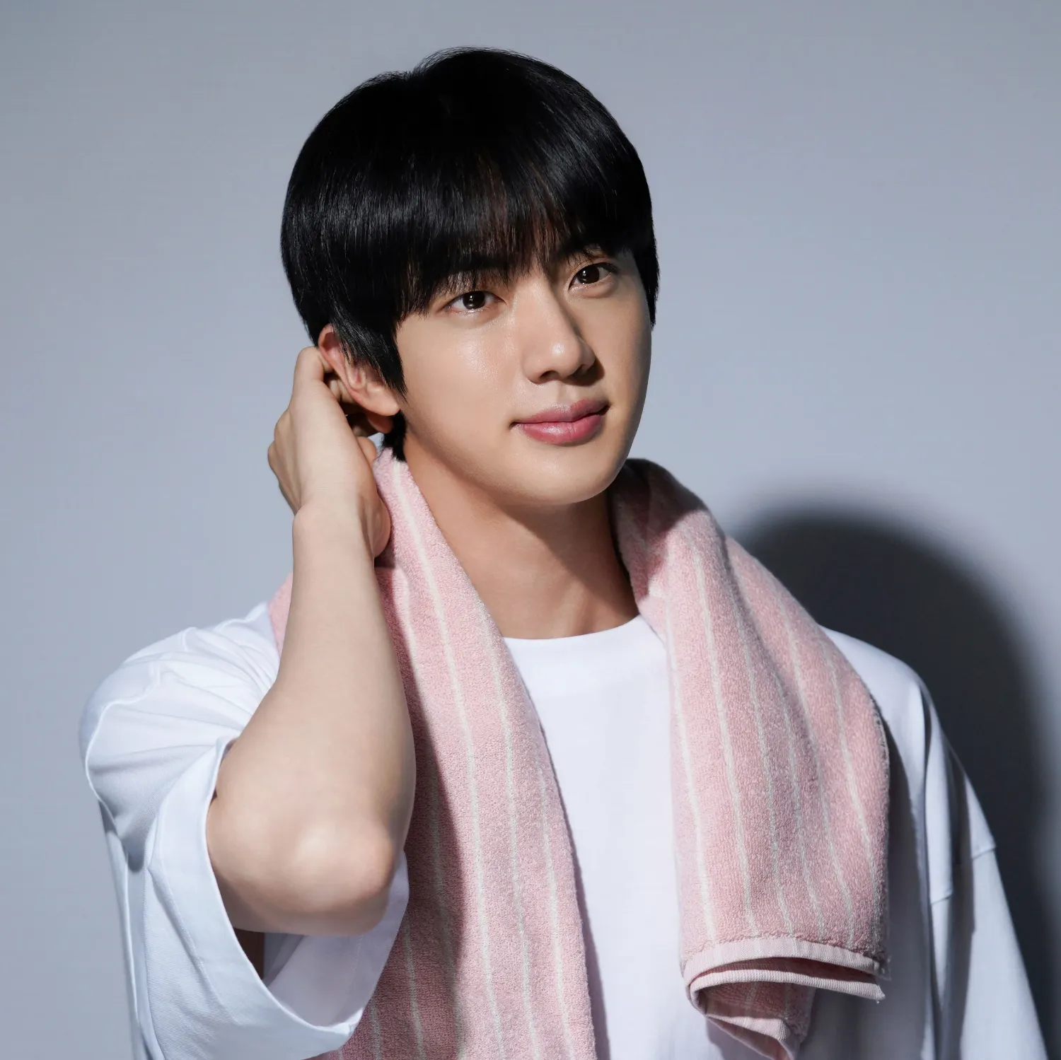 진 (방탄소년단)의 비하인드 컷